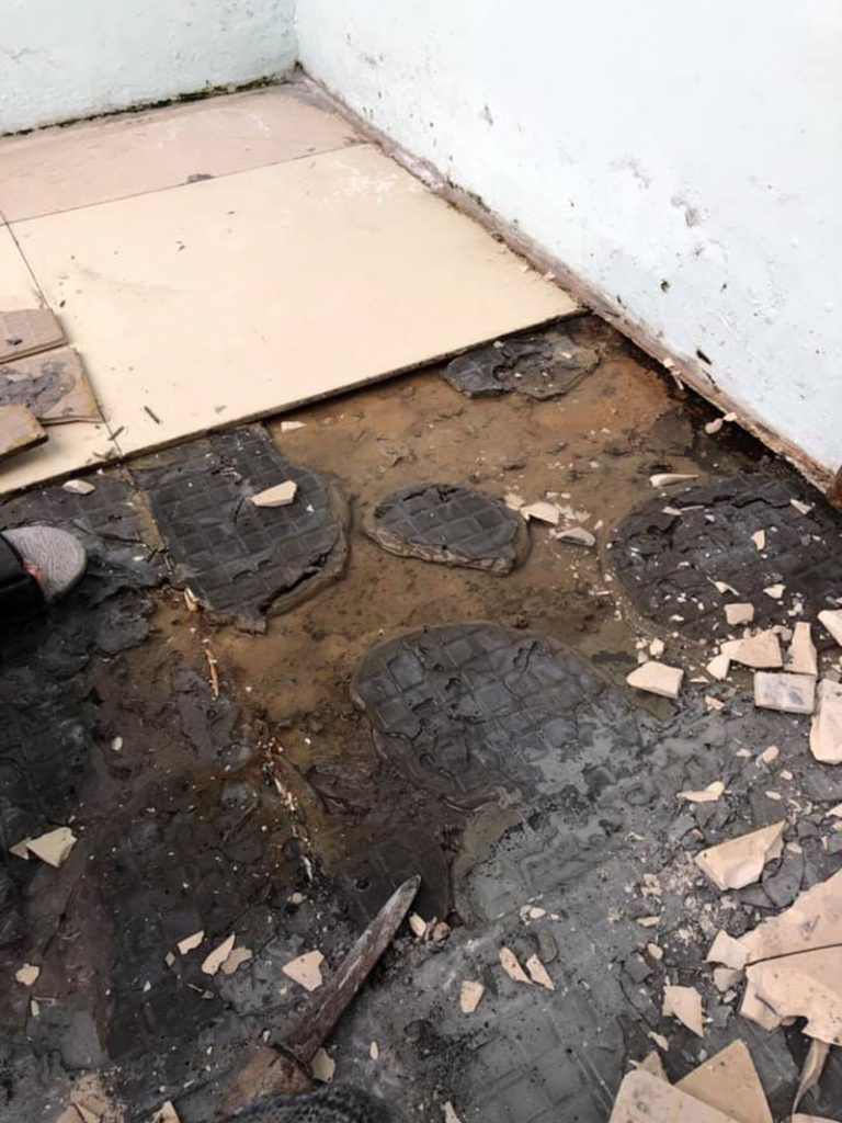 Thi công chống thấm không đúng quy trình khiến sàn dễ thấm nước